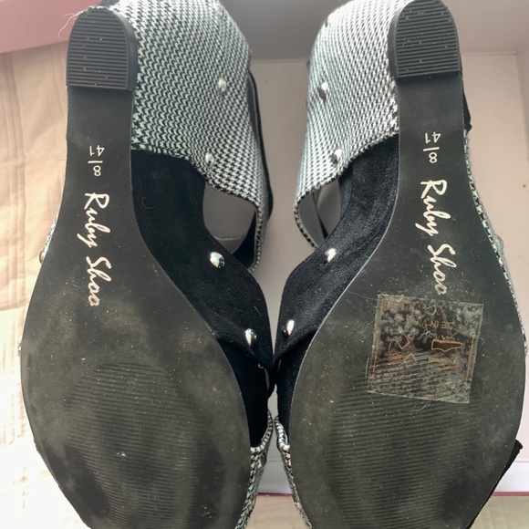 Ruby Shoo Goldie Wedge - Size 41 (US10) - Picture 9 of 9